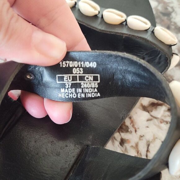 Pull&Bear Black  Leather Flat Sandals Size 37‎ - Picture 7 of 8